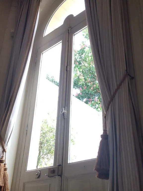 Ou Dorment Les Fees Bed and Breakfast Lille